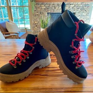Alice + whittles hiking boots women’s 8 with red laces